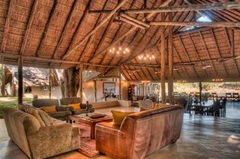 Posada Simbavati River Lodge