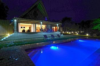 Posada Amakhosi Safari Lodge