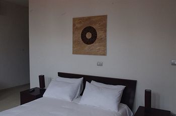 Hotel Maison Rouge