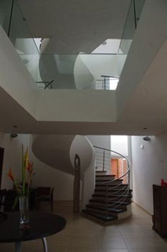 Hotel Maison Rouge