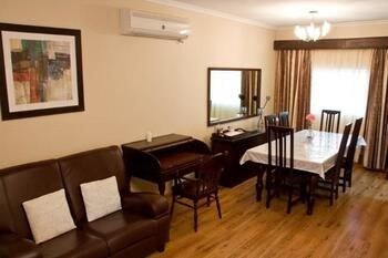 Fallsway Apartments Burley Court