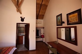 Posada Mandebele Lodge