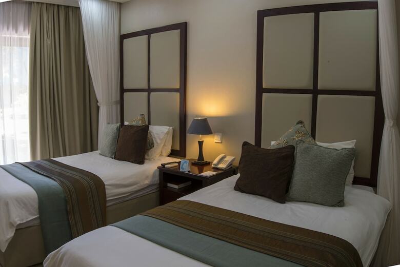 Hotel A'zambezi River Lodge