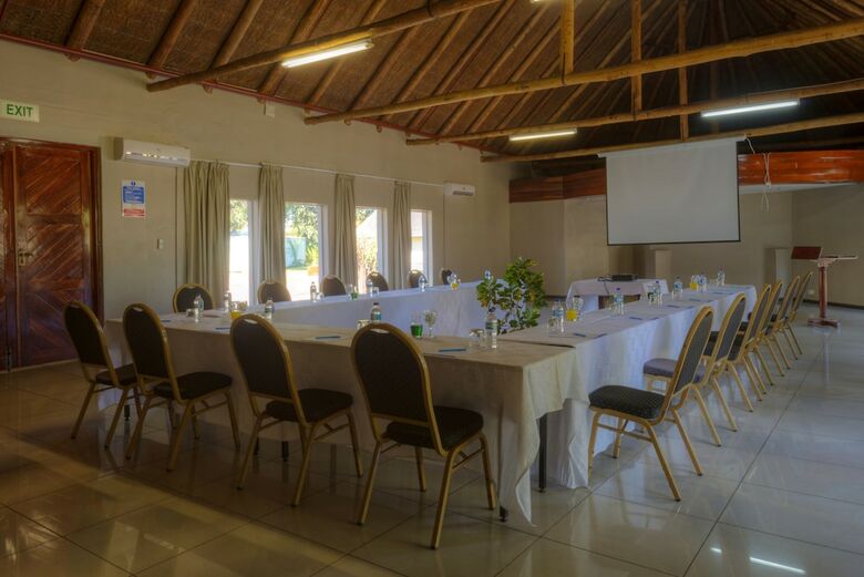 Hotel A'zambezi River Lodge