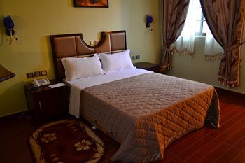 Dk Hotel