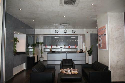 Abc Hotel