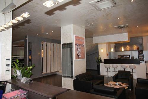 Abc Hotel