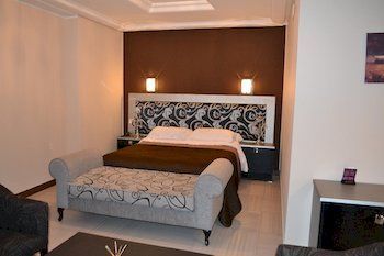 Hotel Jardy H�tel & Suites
