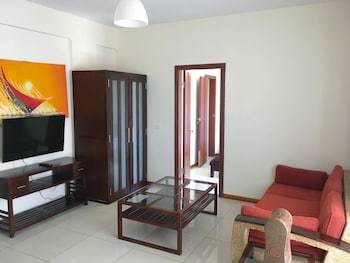 Aparthotel Aquamarina Suites