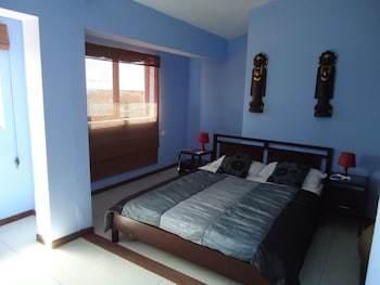 Aparthotel Aquamarina Suites