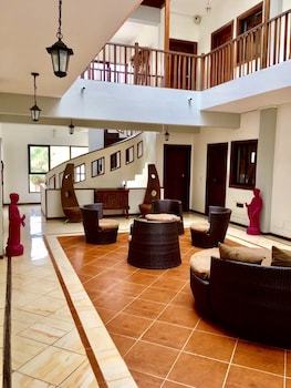 Aparthotel Aquamarina Suites