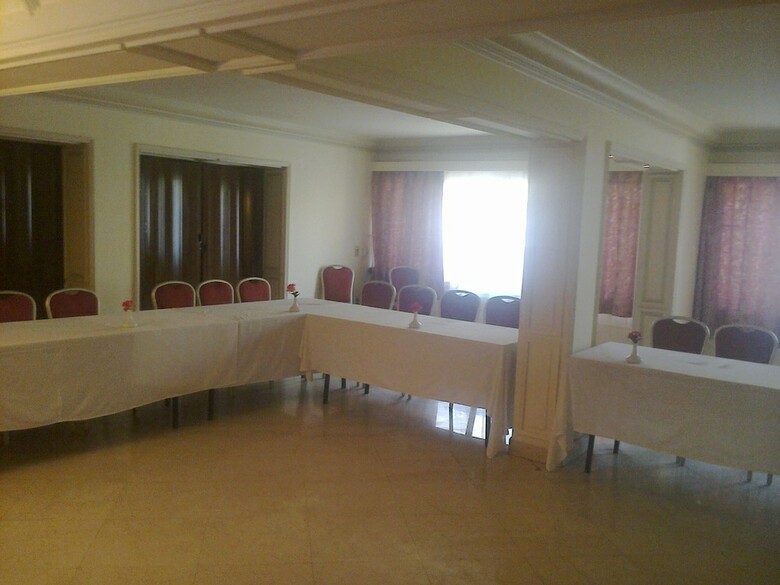 Kanzy Hotel