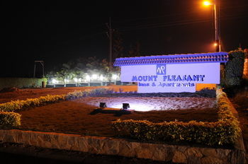 Hotel Mount Pleasant Inns & Apartment
