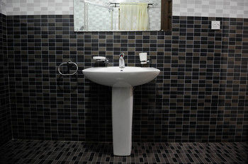 Hotel Mount Pleasant Inns & Apartment
