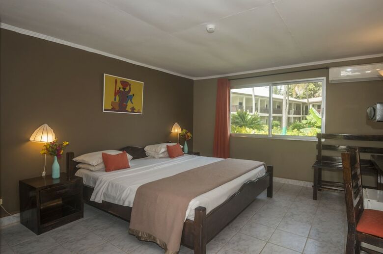Sunset Beach Hotel