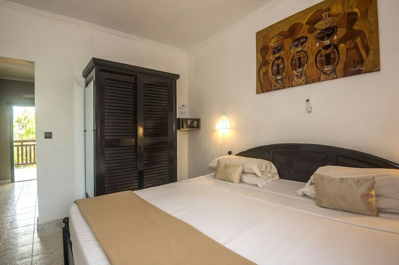 Sunset Beach Hotel