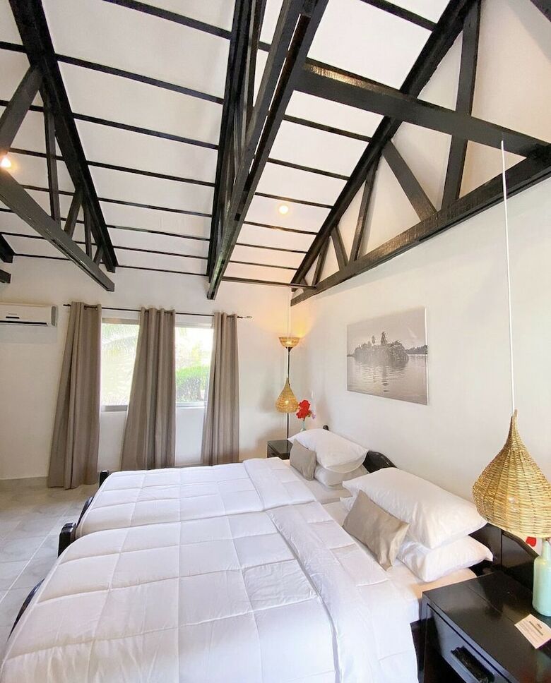 Sunset Beach Hotel