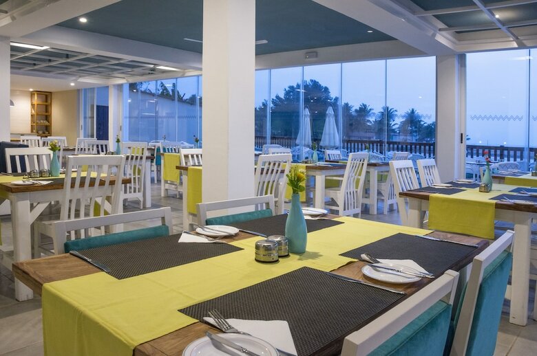 Sunset Beach Hotel