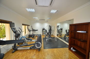 Hotel Planters Lodge & Spa