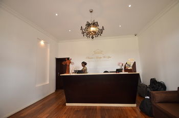 Hotel Planters Lodge & Spa