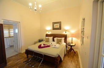 Hotel Planters Lodge & Spa