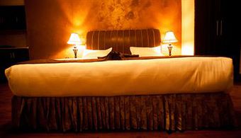 Monarch Hotel