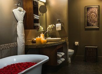 Hotel Solara Resort And Spa