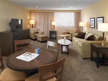 Red Deer Lodge Hotel And Conference Centre