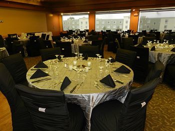 Hostal Slave Lake Inn & Conference Centre