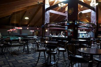 Hostal Slave Lake Inn & Conference Centre