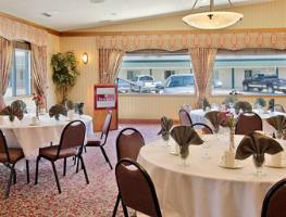 Ramada Stony Plain Hotel And Suites