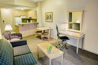 Aparthotel Clearwater Suite Hotel