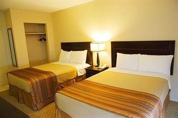 Hotel Airport Traveller's Inn