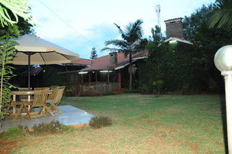 Hotel Bush House And Camp
