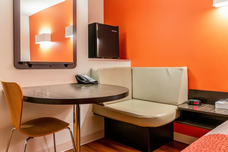Motel 6 Headingley-winnipeg West