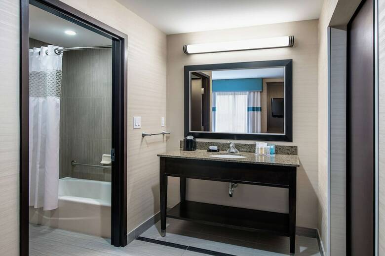 Hotel Hampton Inn By Hilton Winnipeg/airport