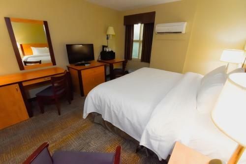 Hotel Canad Inns Destination Centre Windsor Park