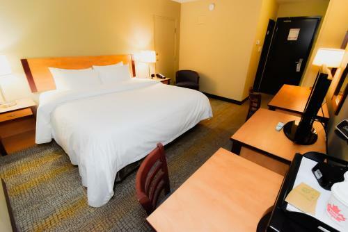Hotel Canad Inns Destination Centre Windsor Park
