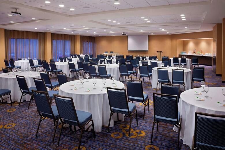 Aparthotel Towneplace Suites By Marriott Toronto Northeast/markham