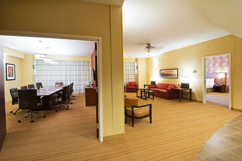 Hotel Courtyard By Marriott Ottawa East