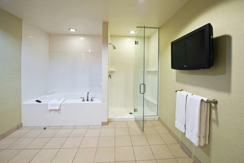 Hotel Courtyard By Marriott Ottawa East