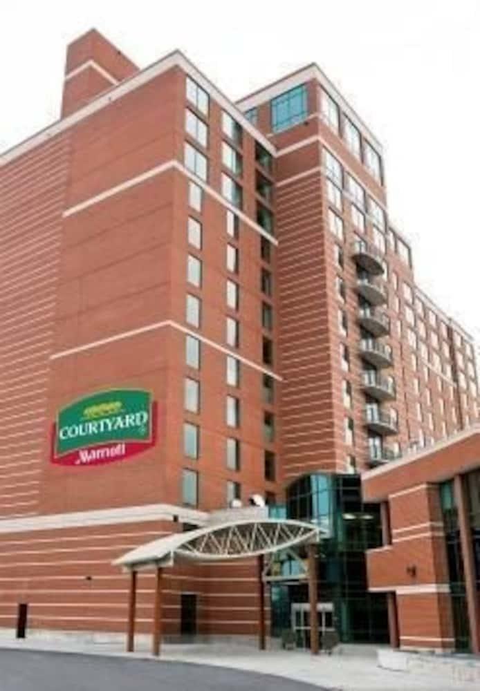 Hotel Courtyard By Marriott Ottawa East