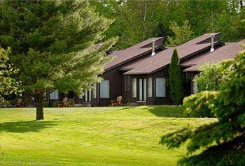Apartamento Pinestone Resort And Conference Centre