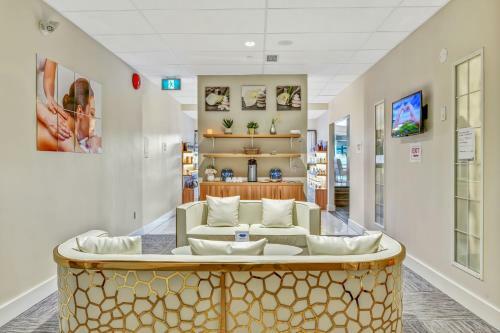 Hotel Oceanfront Suites At Cowichan Bay