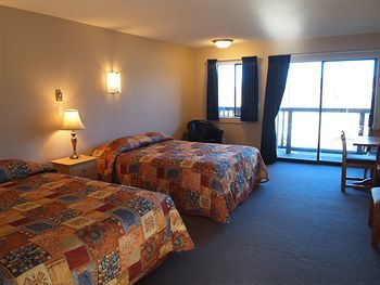 West Coast Motel