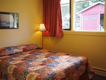 West Coast Motel