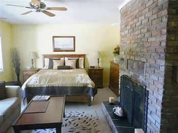 Maple View Bed And Breakfast