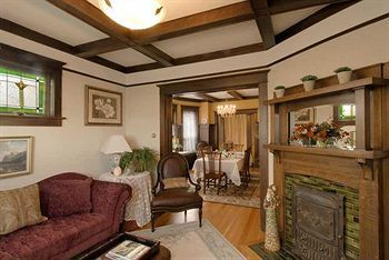 Fisher House Bed And Breakfast