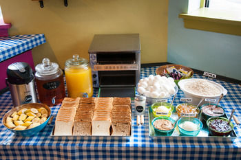Ocean Island Inn Backpackers Suites - Hostel