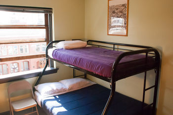Ocean Island Inn Backpackers Suites - Hostel